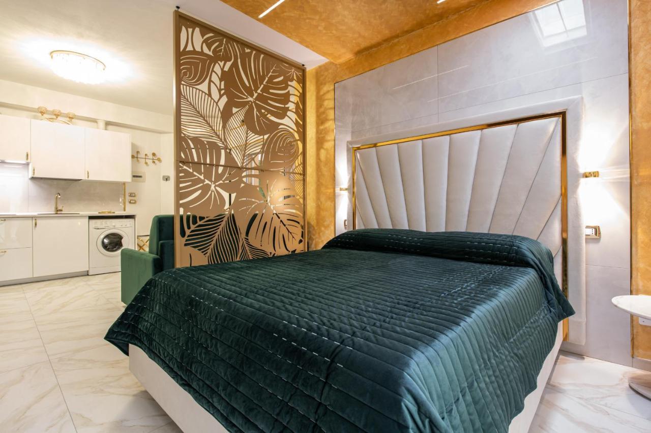 Fashion Apartment Gold Bologna With Jacuzzi & Car Garage Bolonha Exterior foto