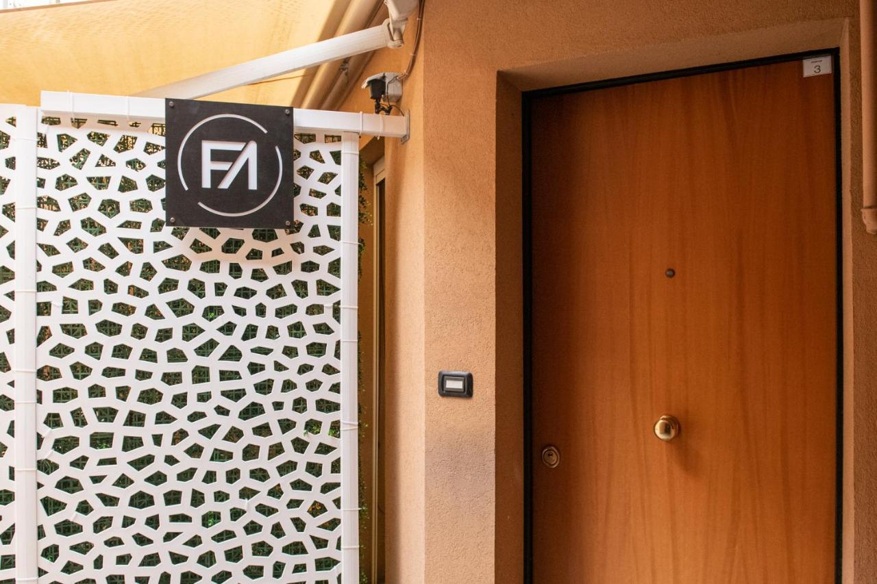 Fashion Apartment Gold Bologna With Jacuzzi & Car Garage Bolonha Exterior foto