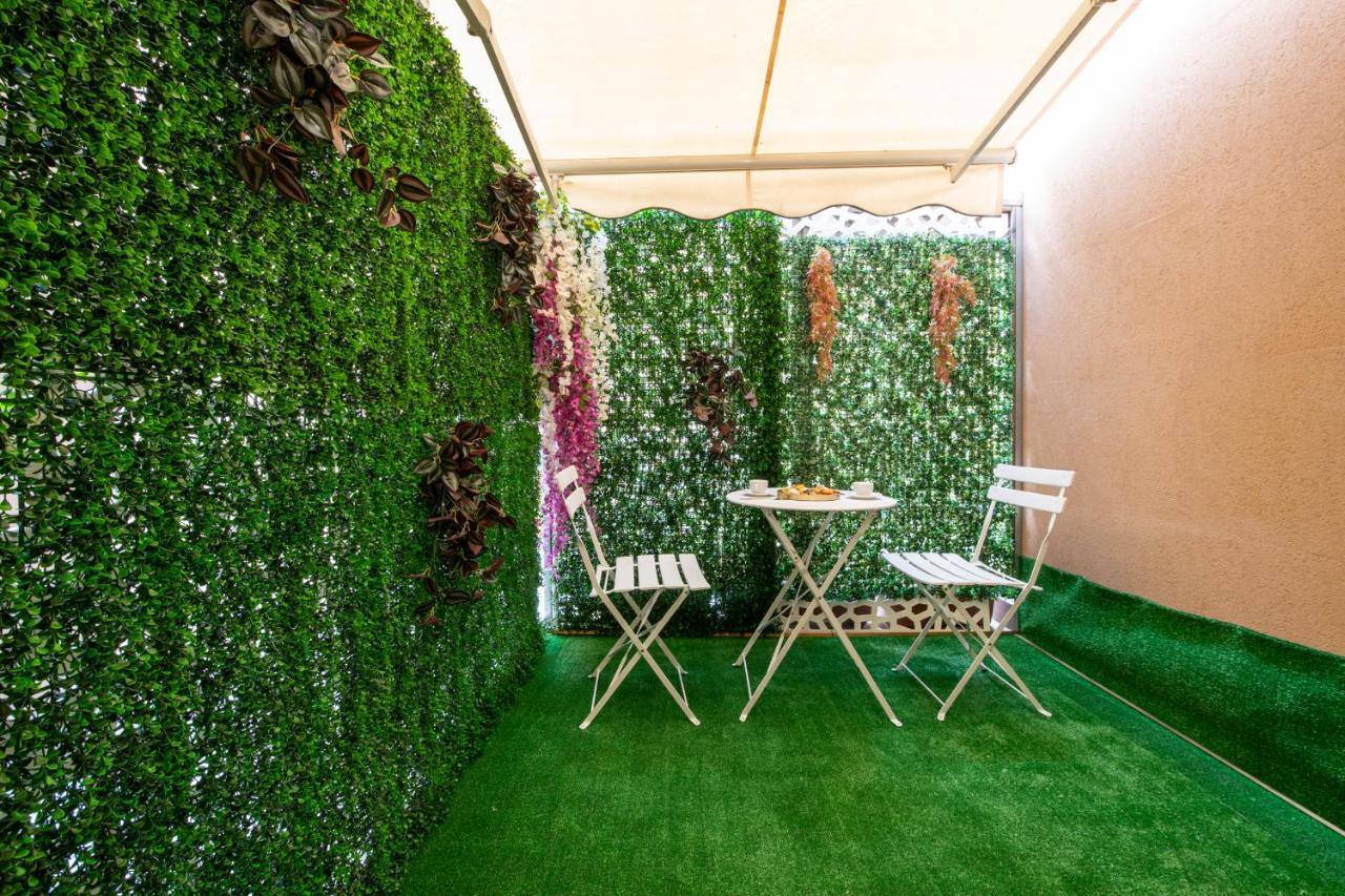 Fashion Apartment Gold Bologna With Jacuzzi & Car Garage Bolonha Exterior foto